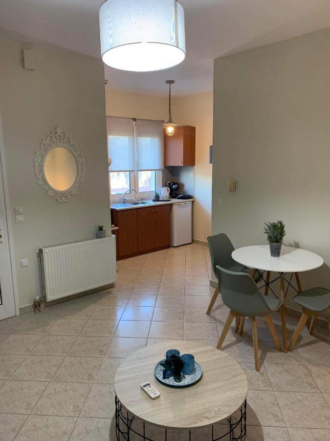 Athinas Apartment Лименас Екстериор снимка