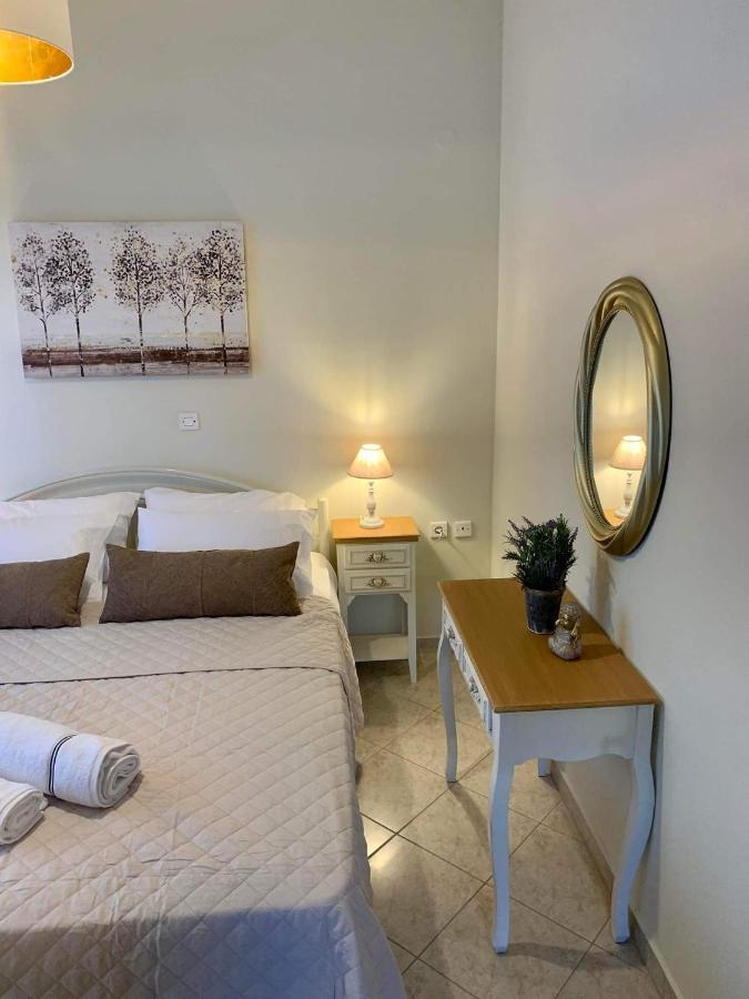 Athinas Apartment Лименас Екстериор снимка