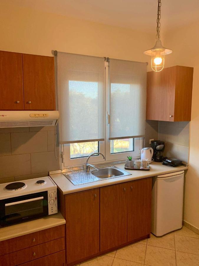 Athinas Apartment Лименас Екстериор снимка