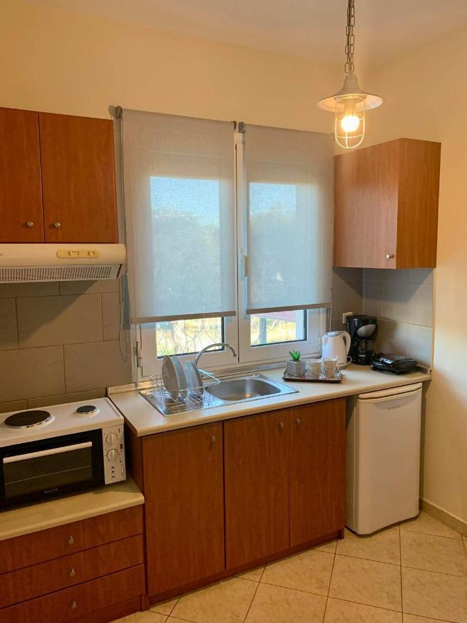 Athinas Apartment Лименас Екстериор снимка