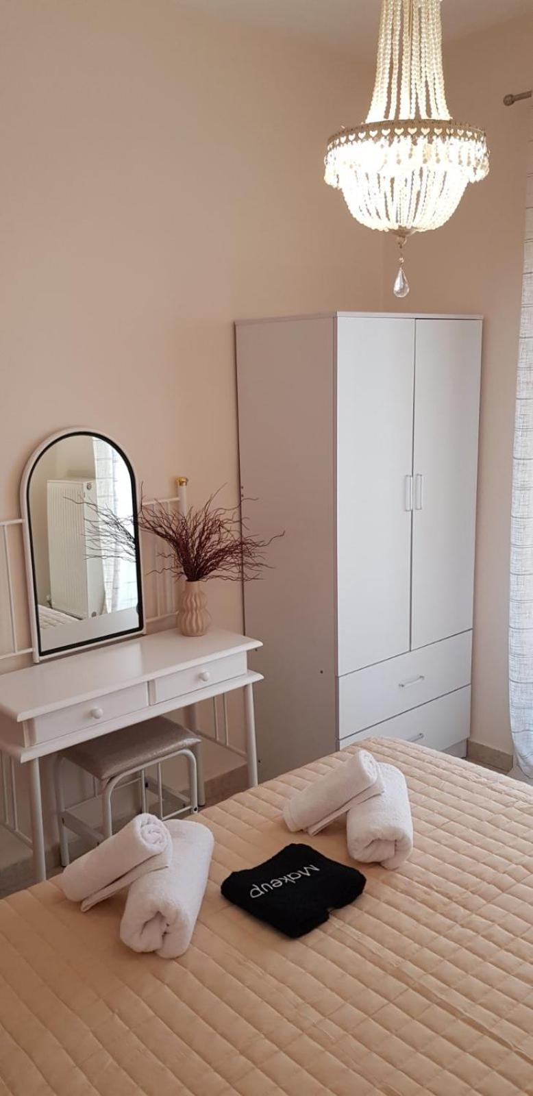 Athinas Apartment Лименас Екстериор снимка