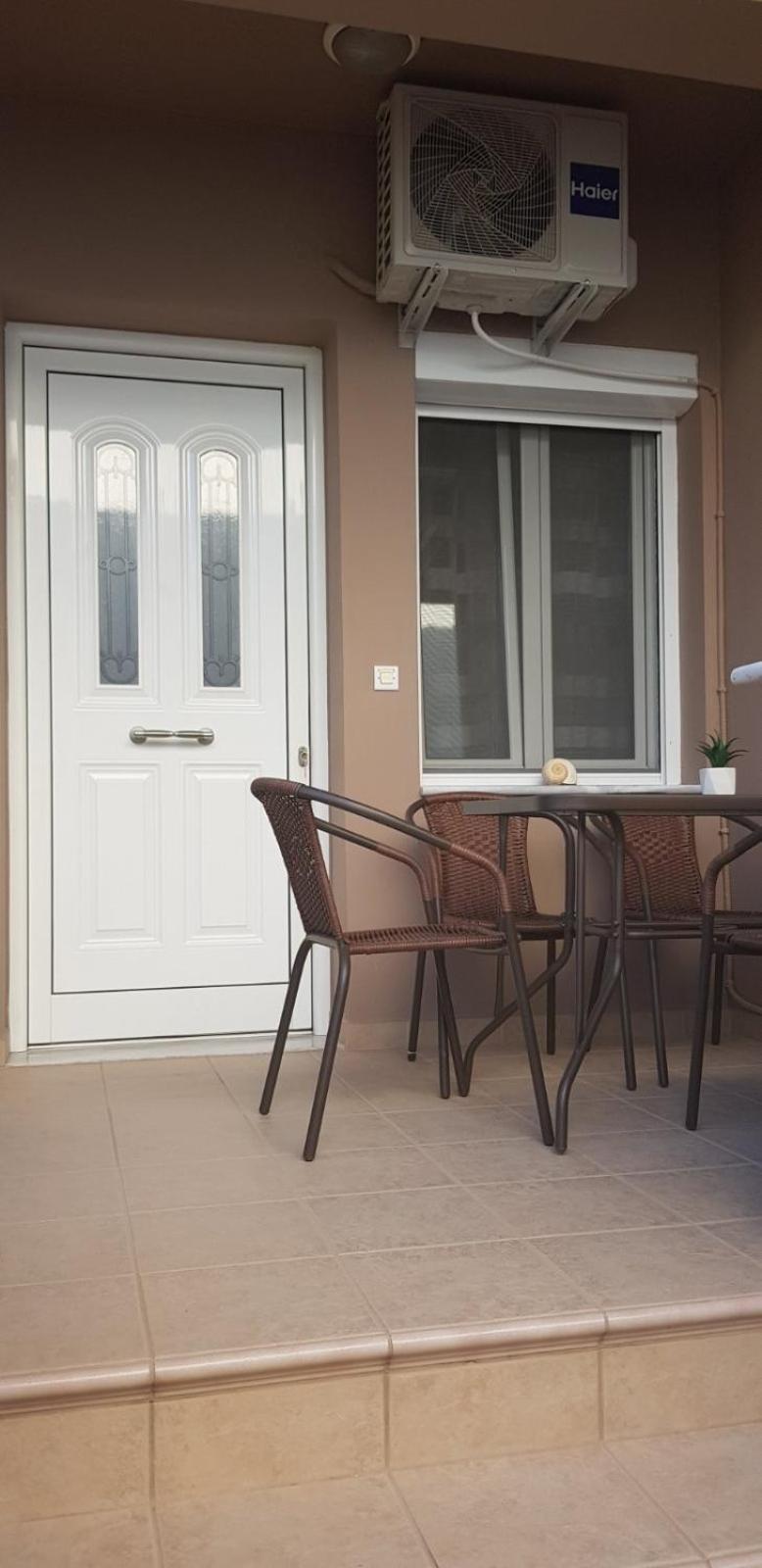 Athinas Apartment Лименас Екстериор снимка