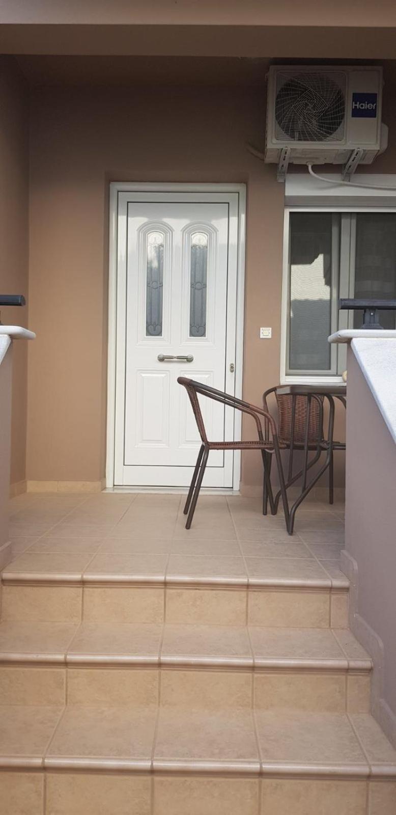 Athinas Apartment Лименас Екстериор снимка