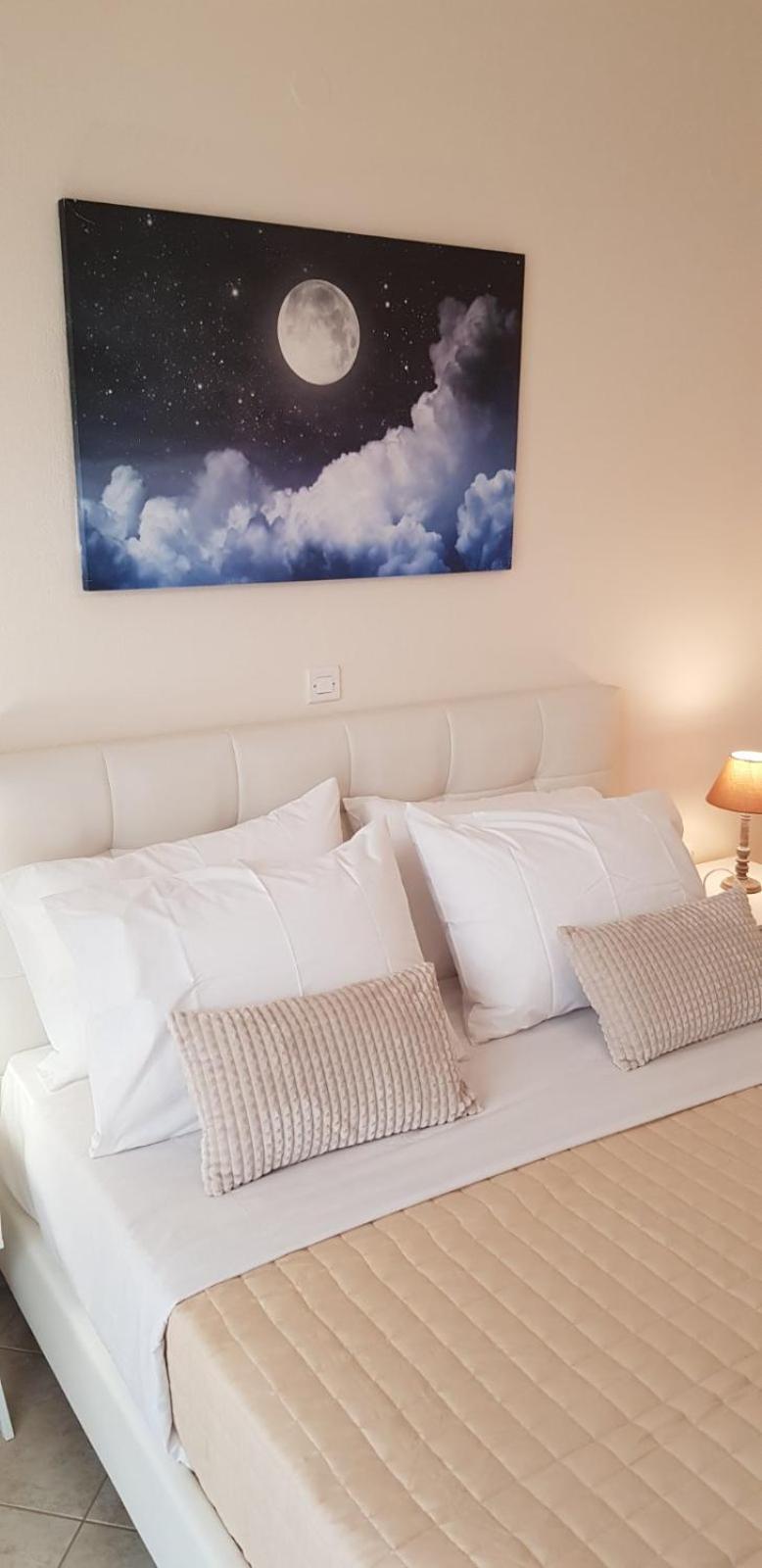 Athinas Apartment Лименас Екстериор снимка