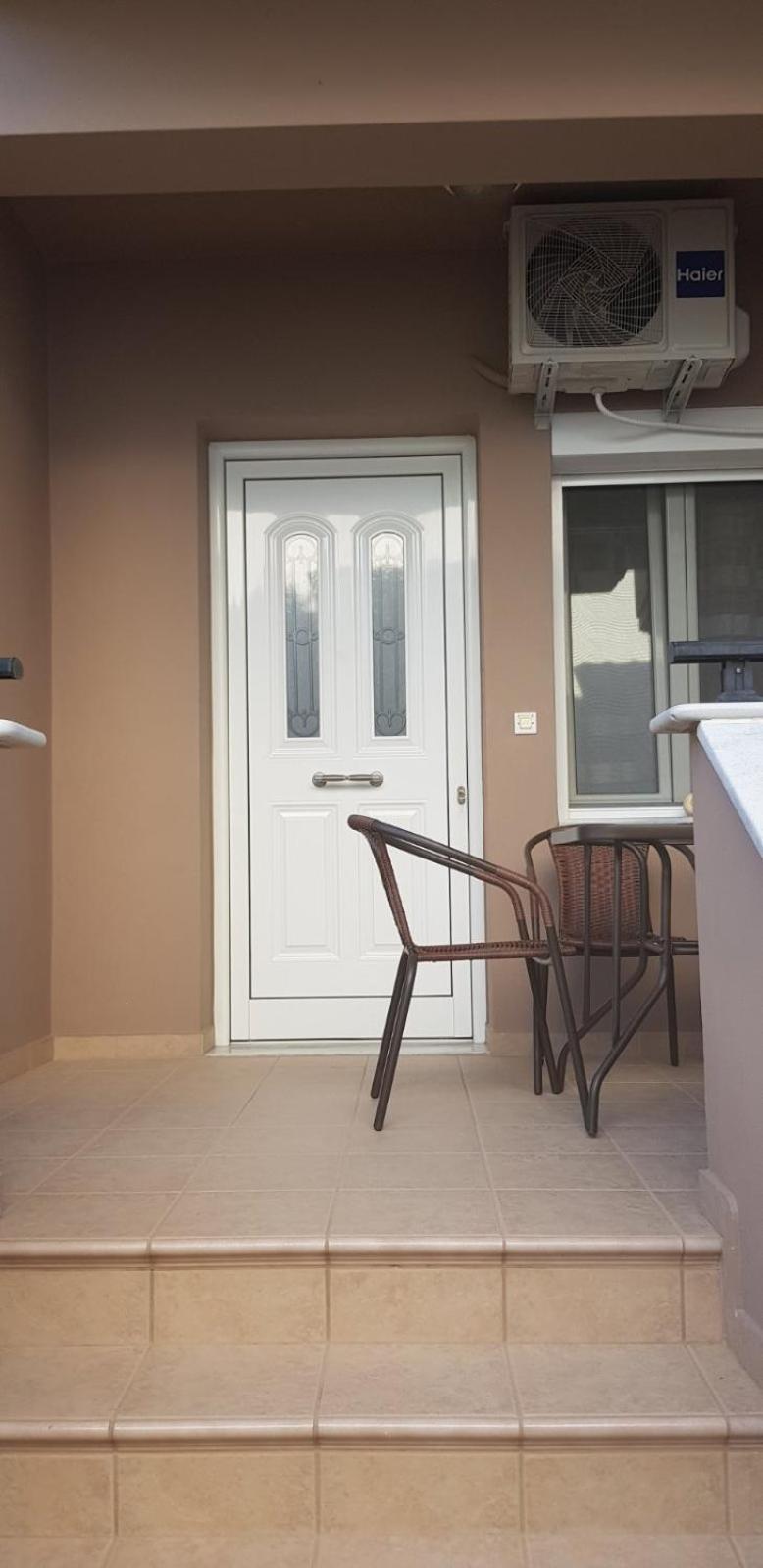 Athinas Apartment Лименас Екстериор снимка