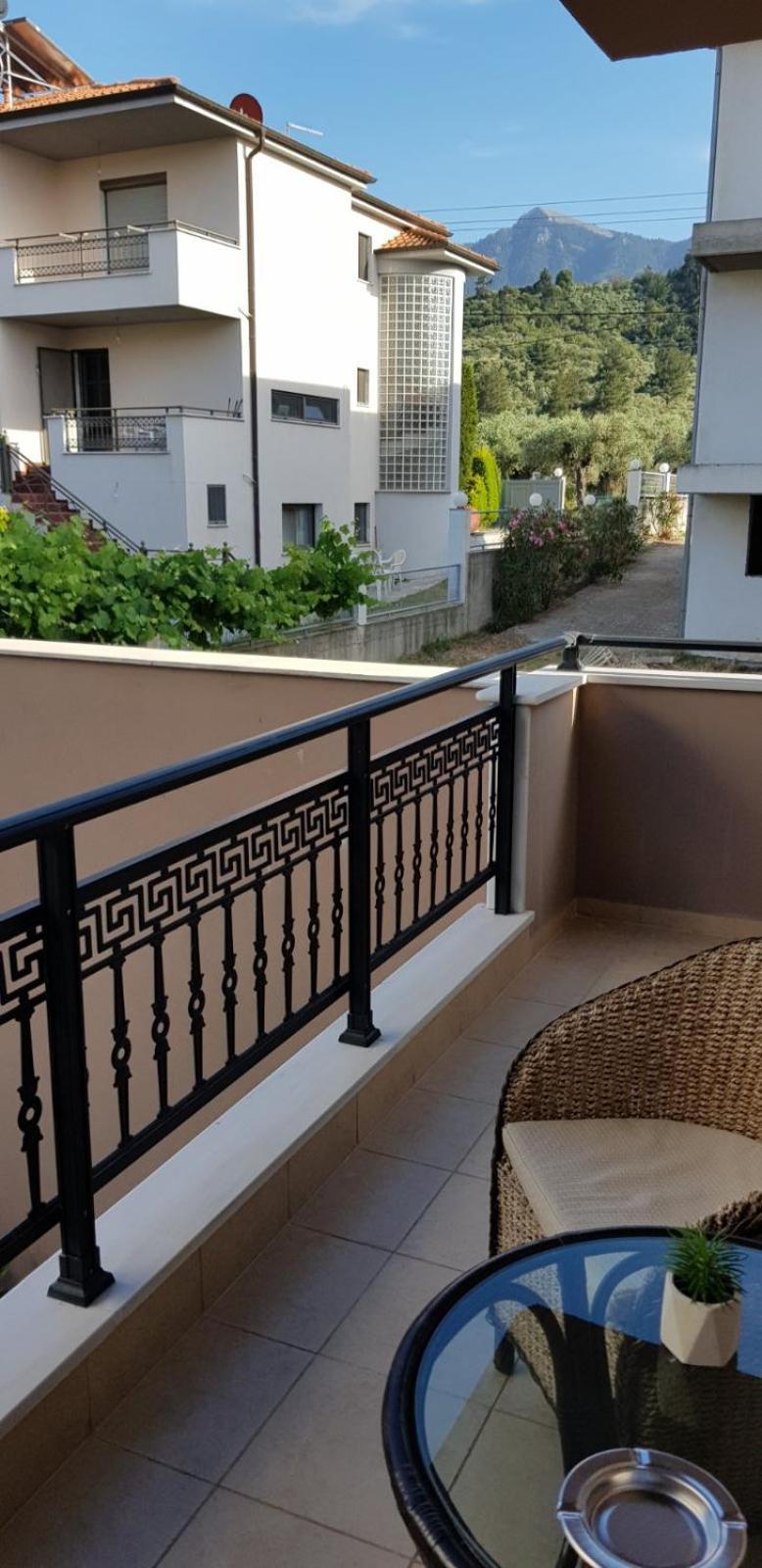 Athinas Apartment Лименас Екстериор снимка