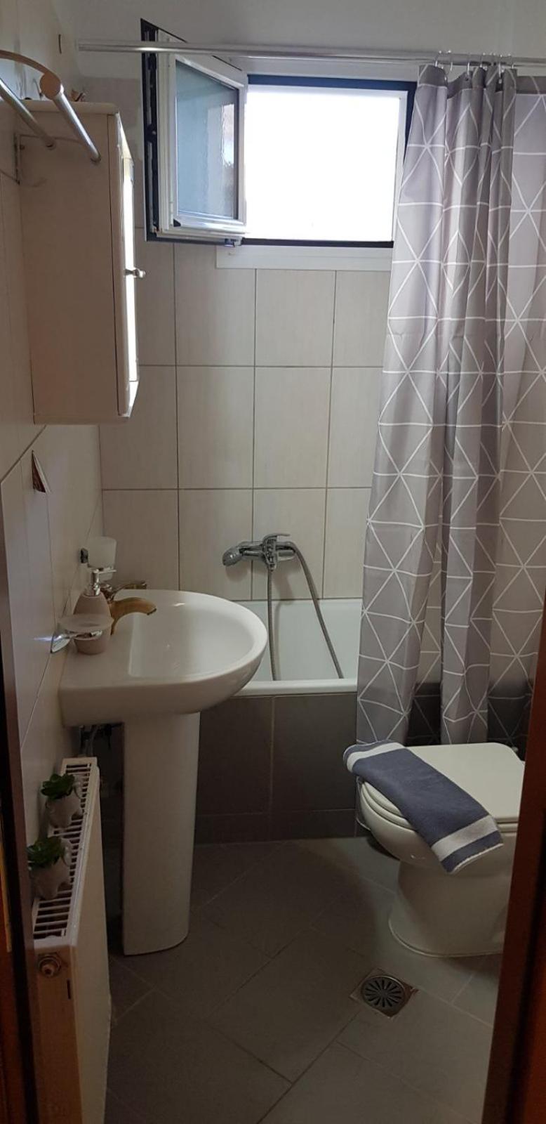 Athinas Apartment Лименас Екстериор снимка