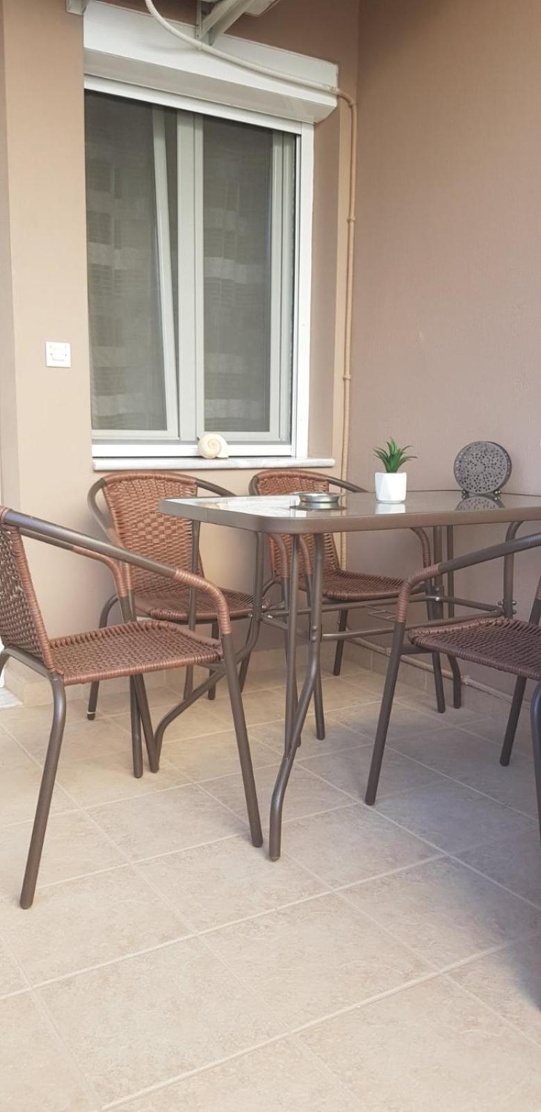 Athinas Apartment Лименас Екстериор снимка