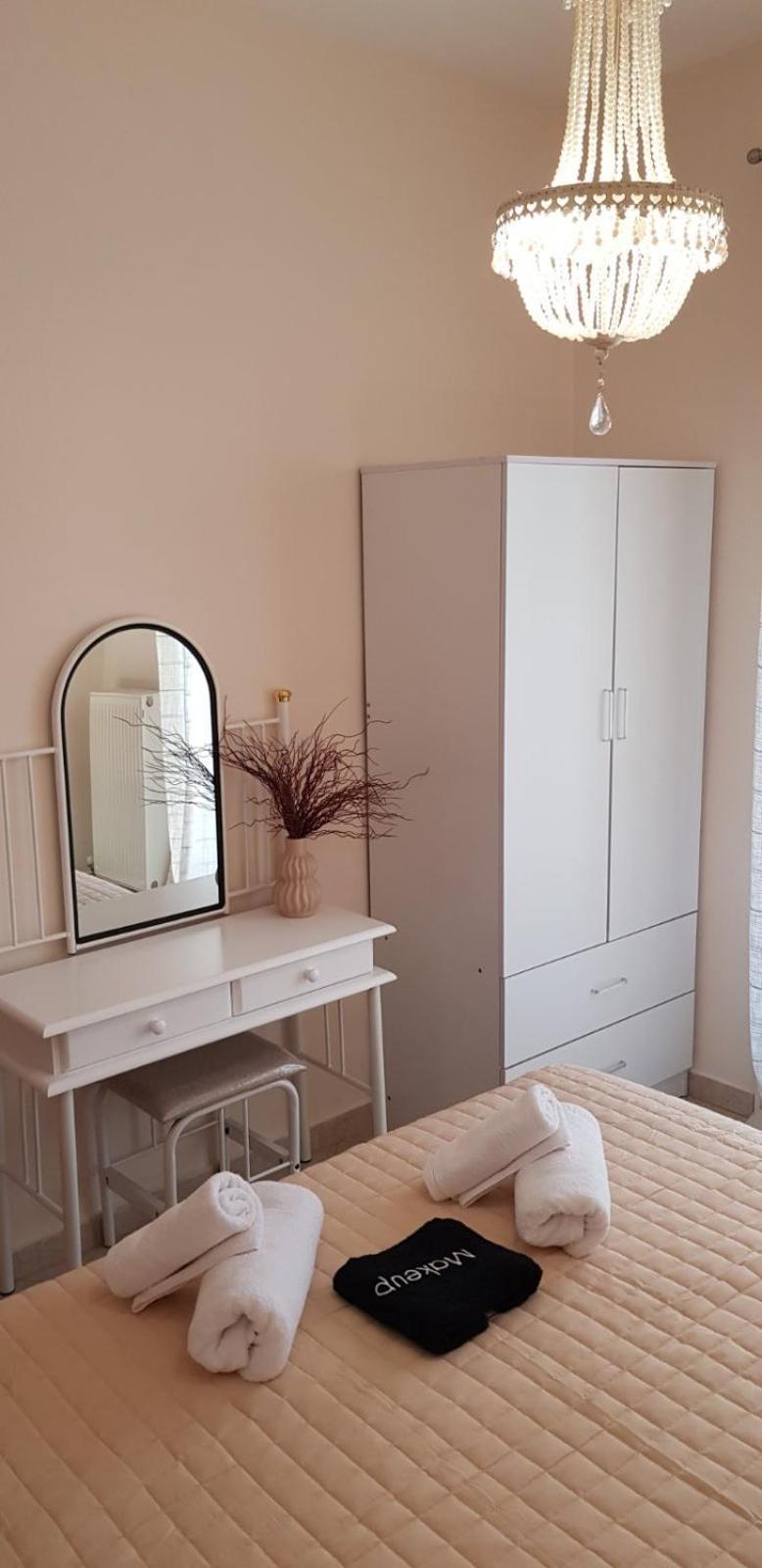 Athinas Apartment Лименас Екстериор снимка