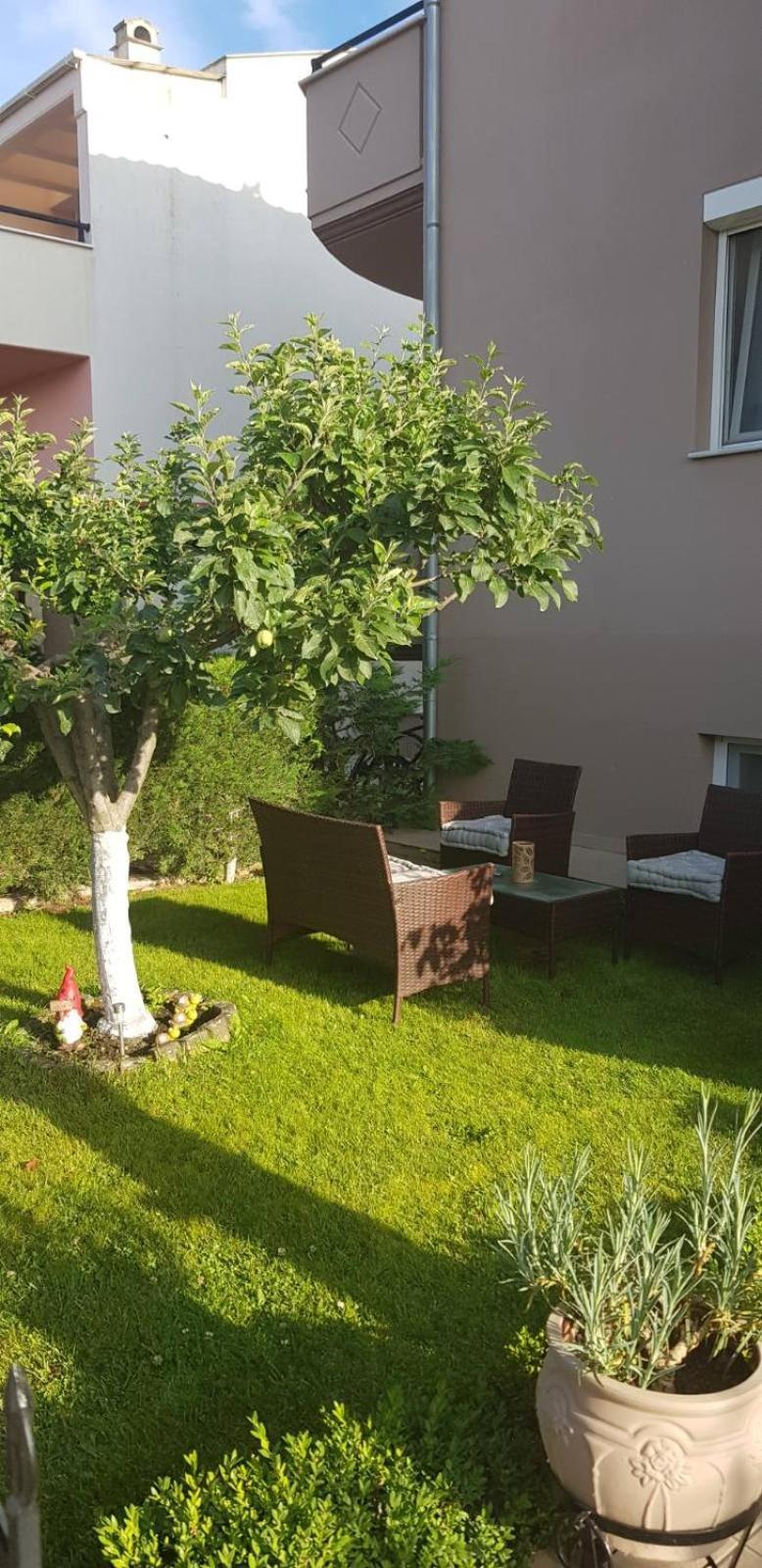 Athinas Apartment Лименас Екстериор снимка