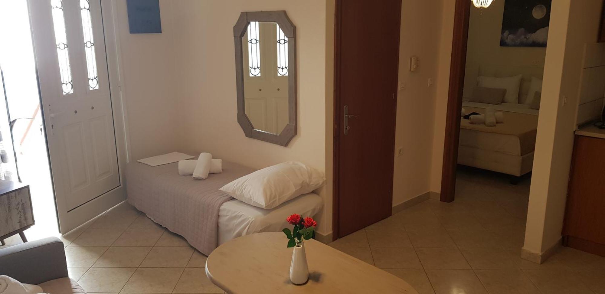 Athinas Apartment Лименас Стая снимка